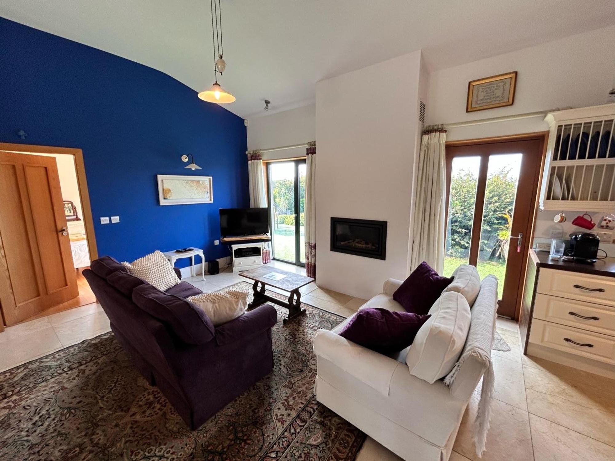 Golf & Family Chill Cottage, Hot-Tub, Beach 10 Min Колрейн Екстер'єр фото